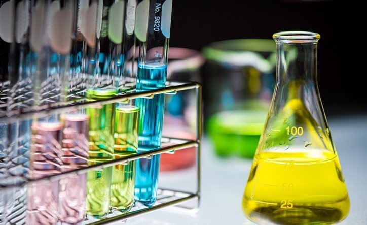 Szkło laboratoryjne – szkiełka nakrywkowe i podstawowe